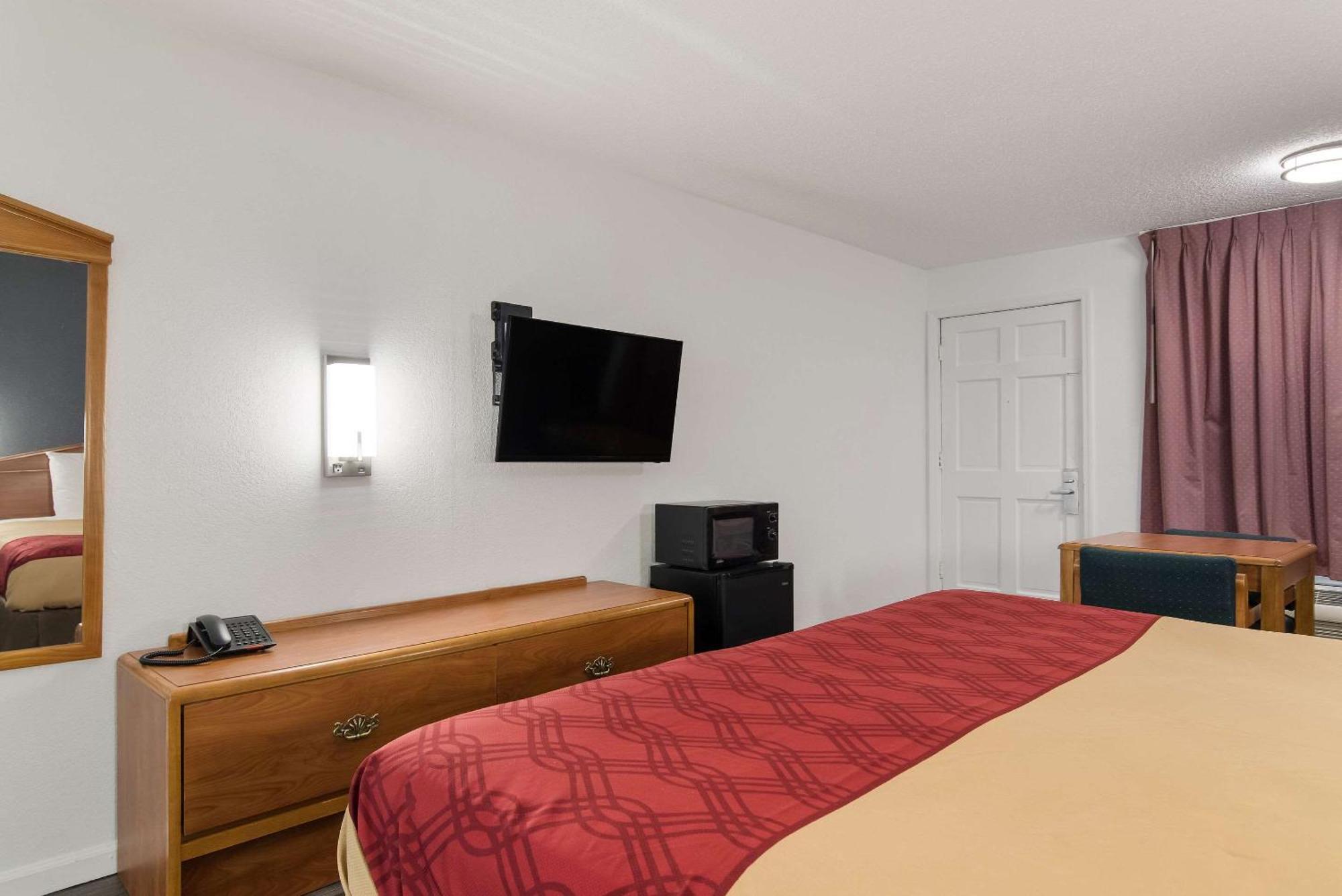 Econo Lodge Calhoun Esterno foto
