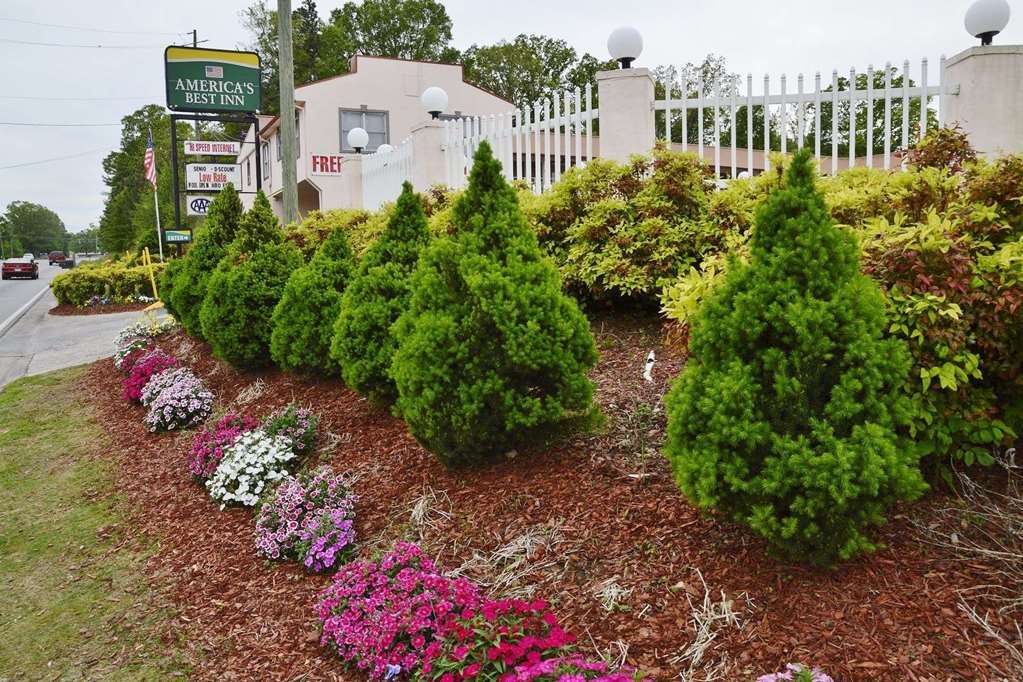 Econo Lodge Calhoun Esterno foto